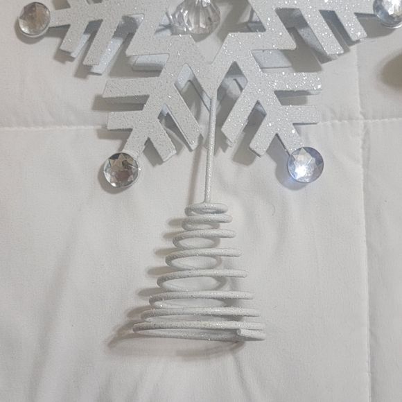 Christmas Decorations - Picture 3 of 11